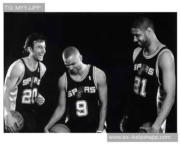 张佳玮分析马刺胜利：没有文班依然展现团队实力与韧性