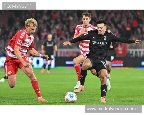 莱比锡全力追逐门兴中场赖茨夏窗首选目标再度引发关注